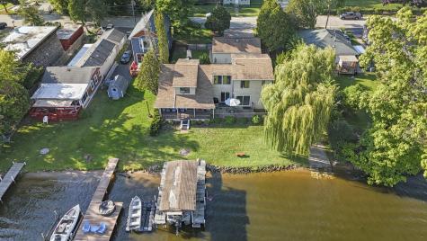 1439 Lowe Drive Algonquin IL 60102