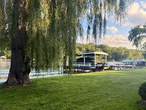 1439 Lowe Drive Algonquin IL 60102