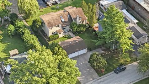 1439 Lowe Drive Algonquin IL 60102