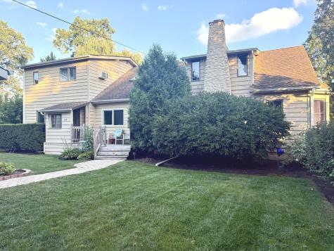 1439 Lowe Drive Algonquin IL 60102