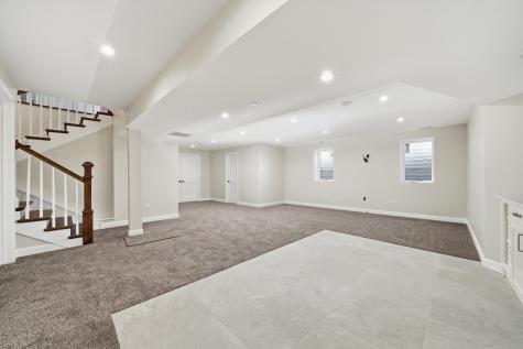 926 East Crest Avenue Addison IL 60101