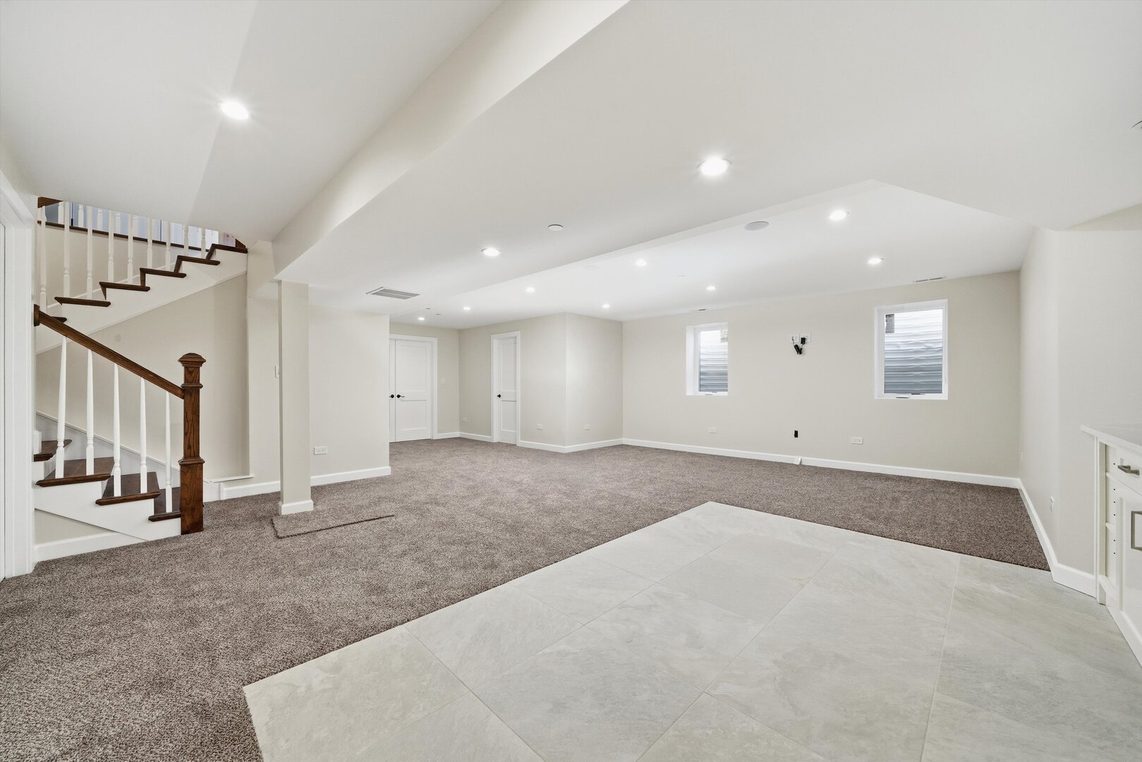 926 East Crest Avenue Addison IL 60101