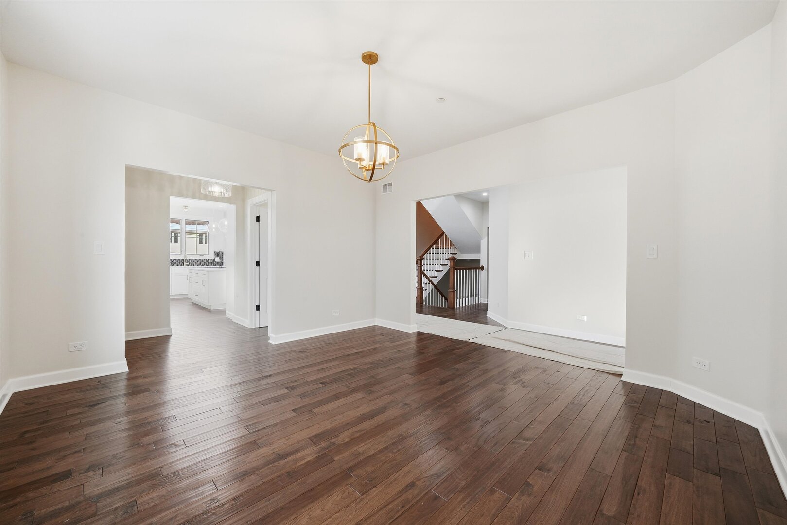 926 East Crest Avenue Addison IL 60101