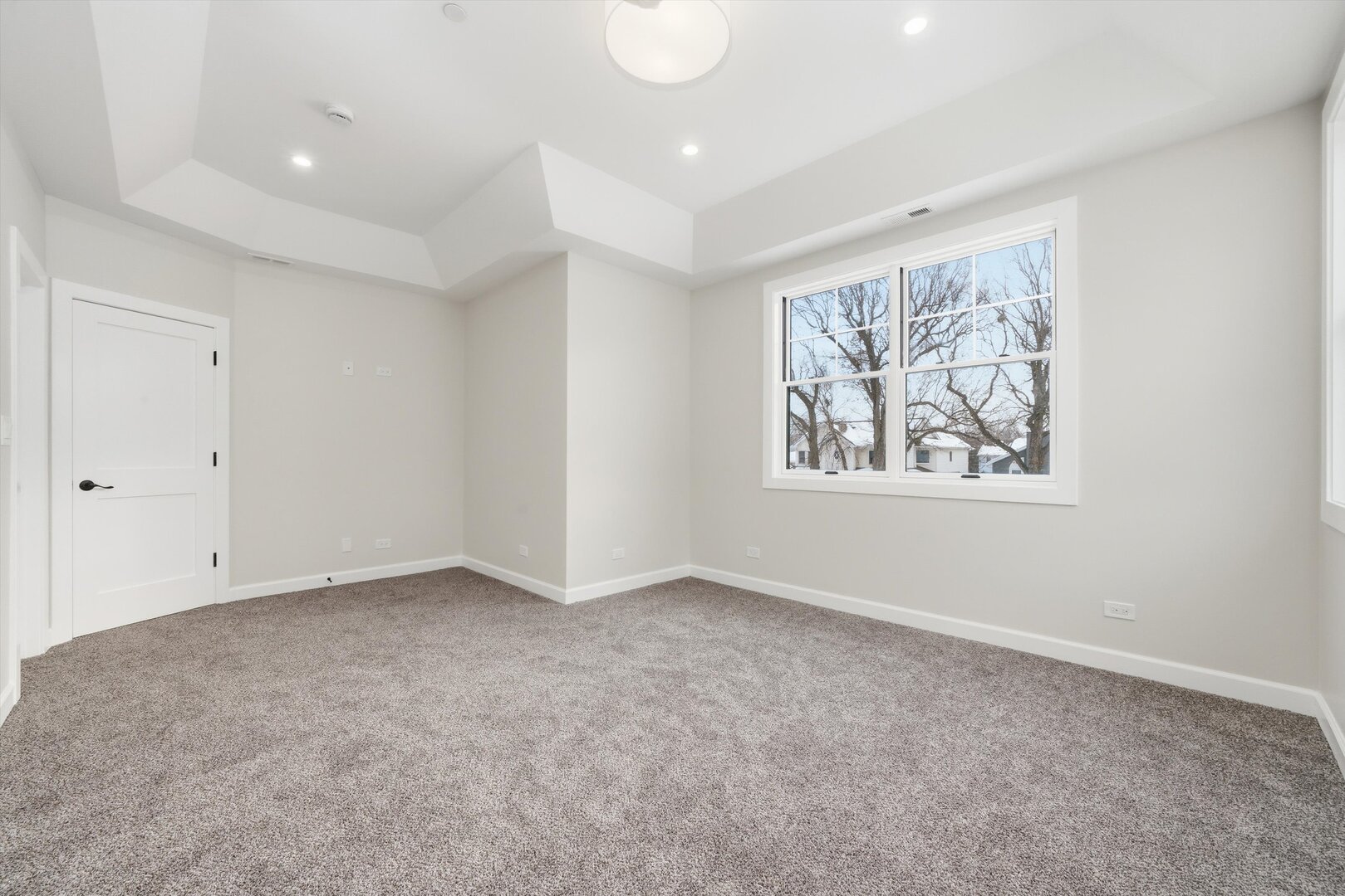 926 East Crest Avenue Addison IL 60101