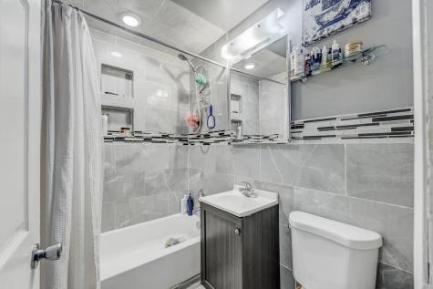 2816 East 127th Street Chicago IL 60633
