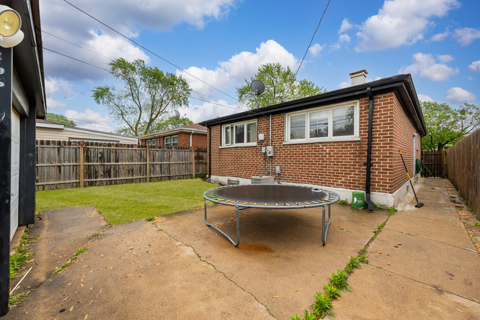 2816 East 127th Street Chicago IL 60633