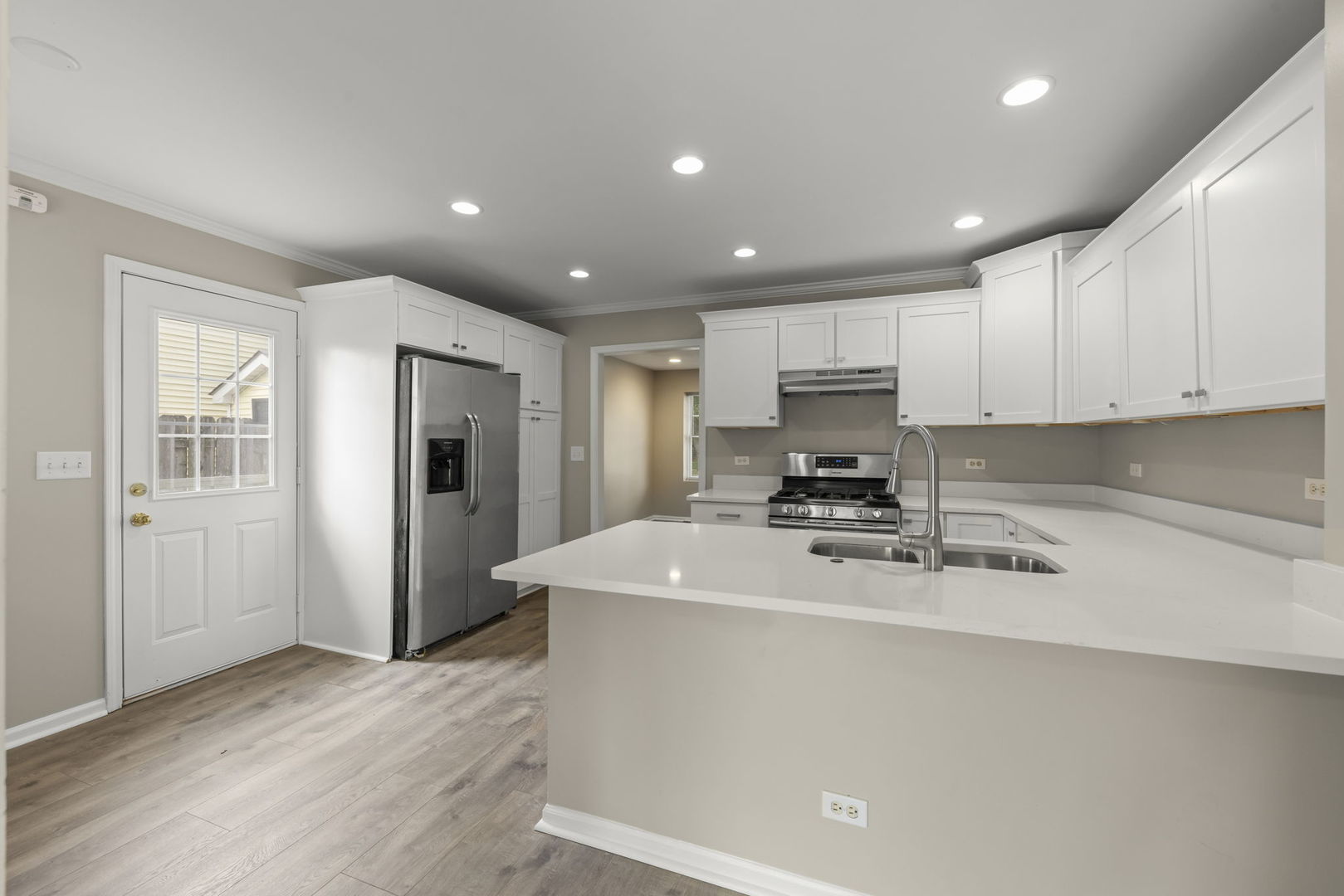 144 Garden Drive Bolingbrook IL 60440