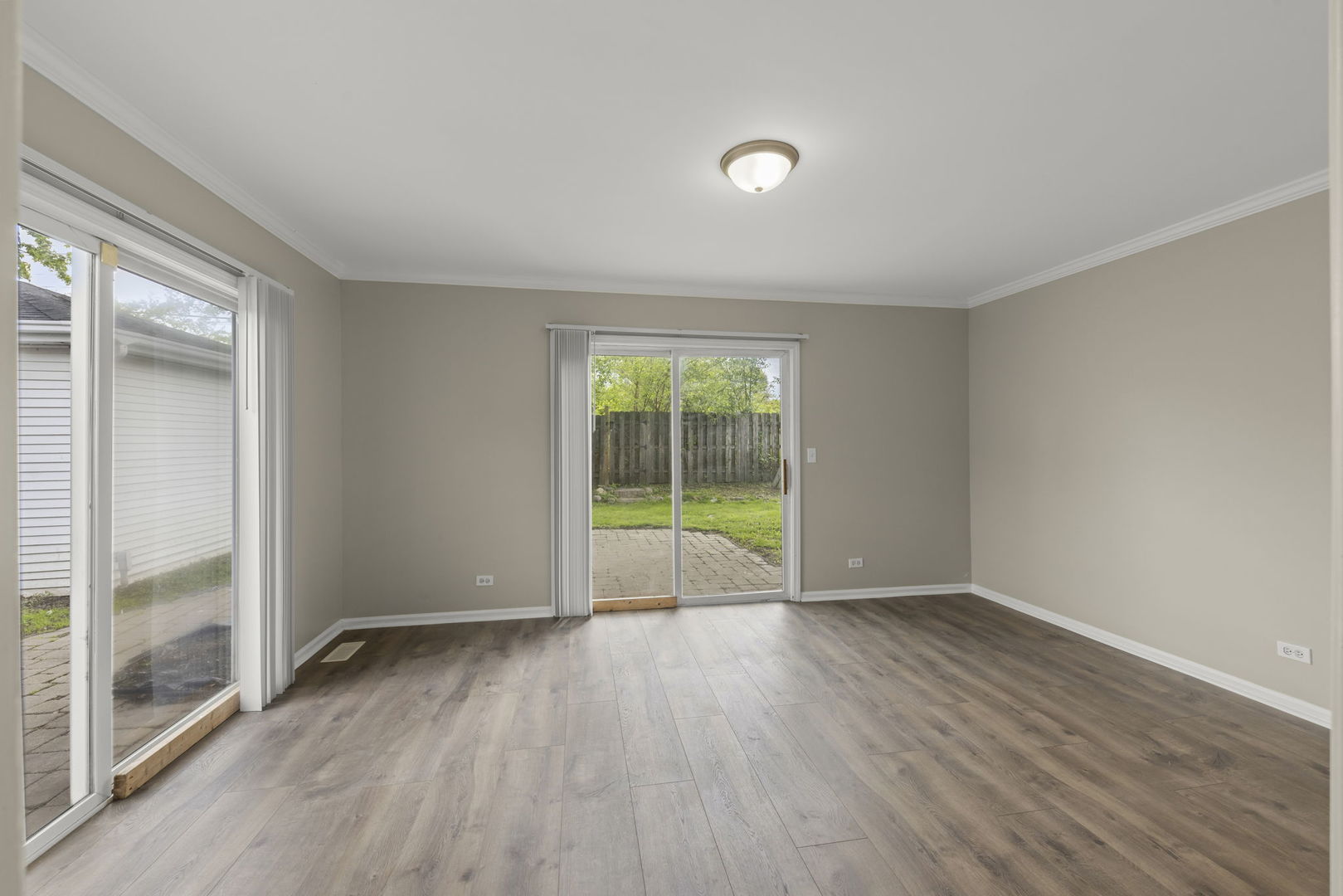 144 Garden Drive Bolingbrook IL 60440