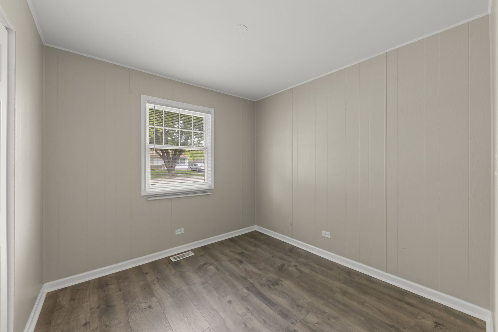 144 Garden Drive Bolingbrook IL 60440
