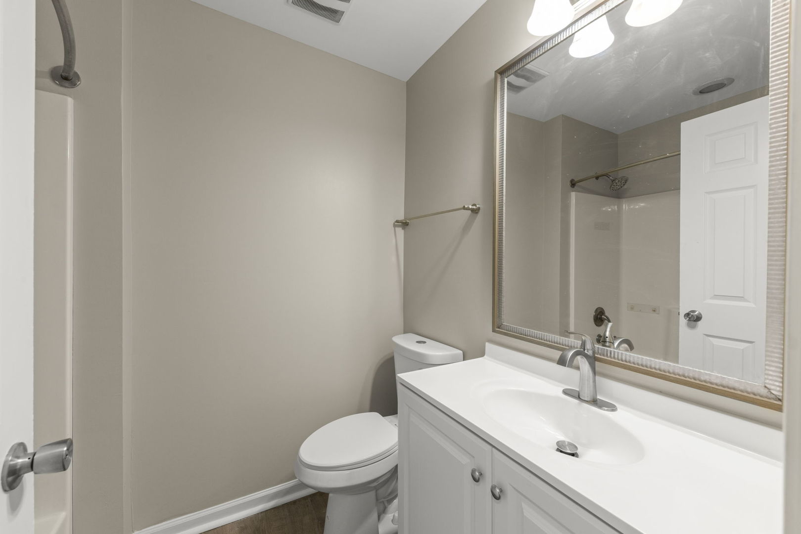 144 Garden Drive Bolingbrook IL 60440