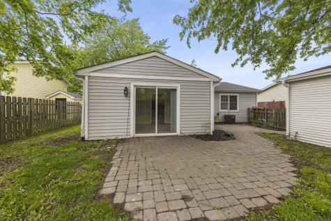 144 Garden Drive Bolingbrook IL 60440