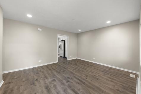 144 Garden Drive Bolingbrook IL 60440