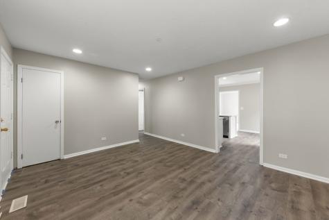 144 Garden Drive Bolingbrook IL 60440