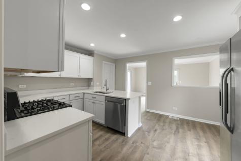 144 Garden Drive Bolingbrook IL 60440
