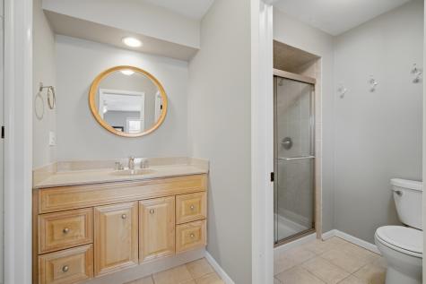 2431 North Drury Lane Arlington Heights IL 60004
