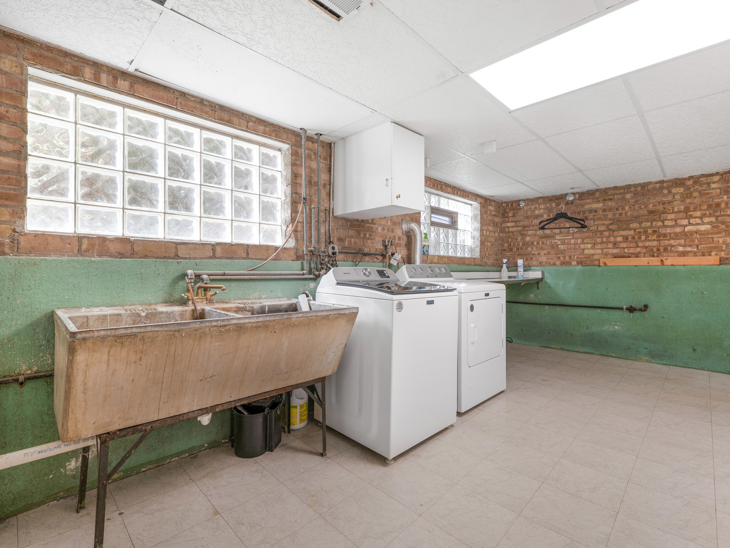 3860 North Oketo Avenue Chicago IL 60634