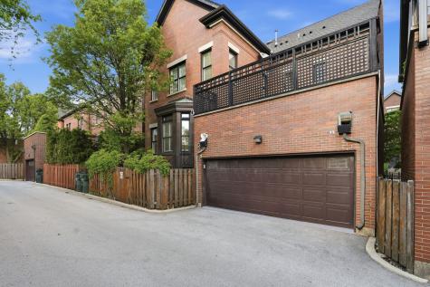2660 North Hartland Court Chicago IL 60614