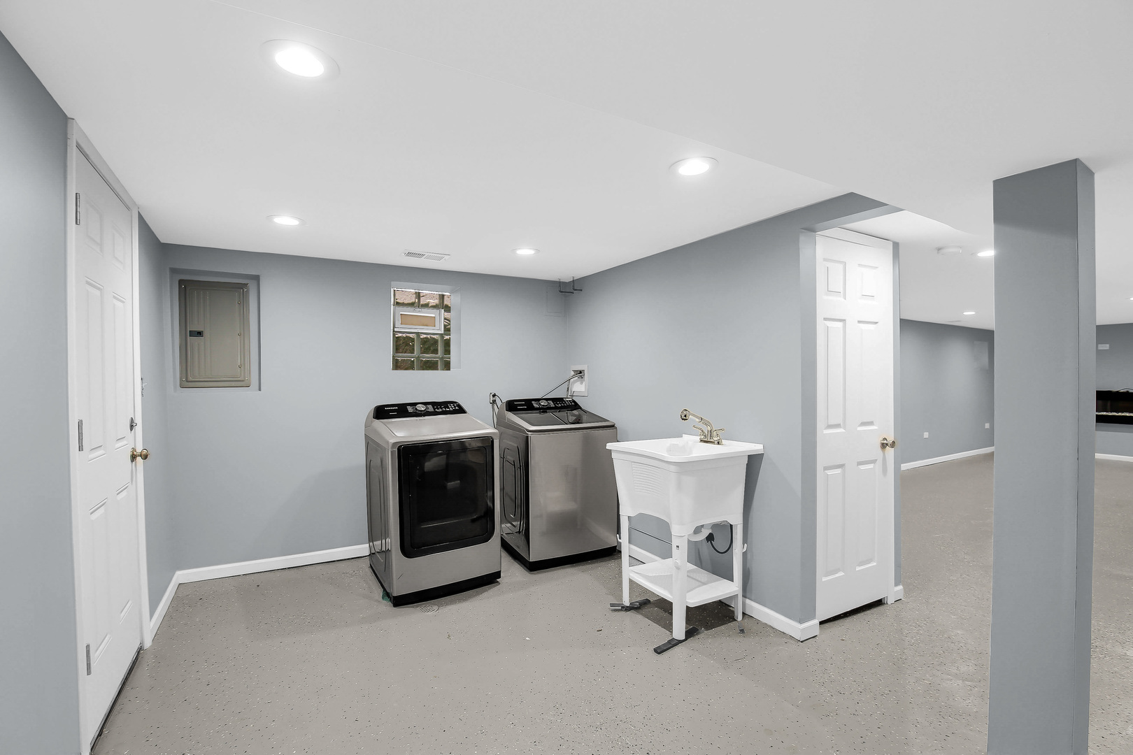 11353 South Stewart Avenue Chicago IL 60628