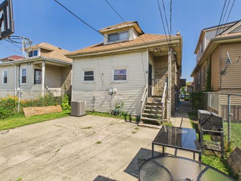 7520 South May Street Chicago IL 60620