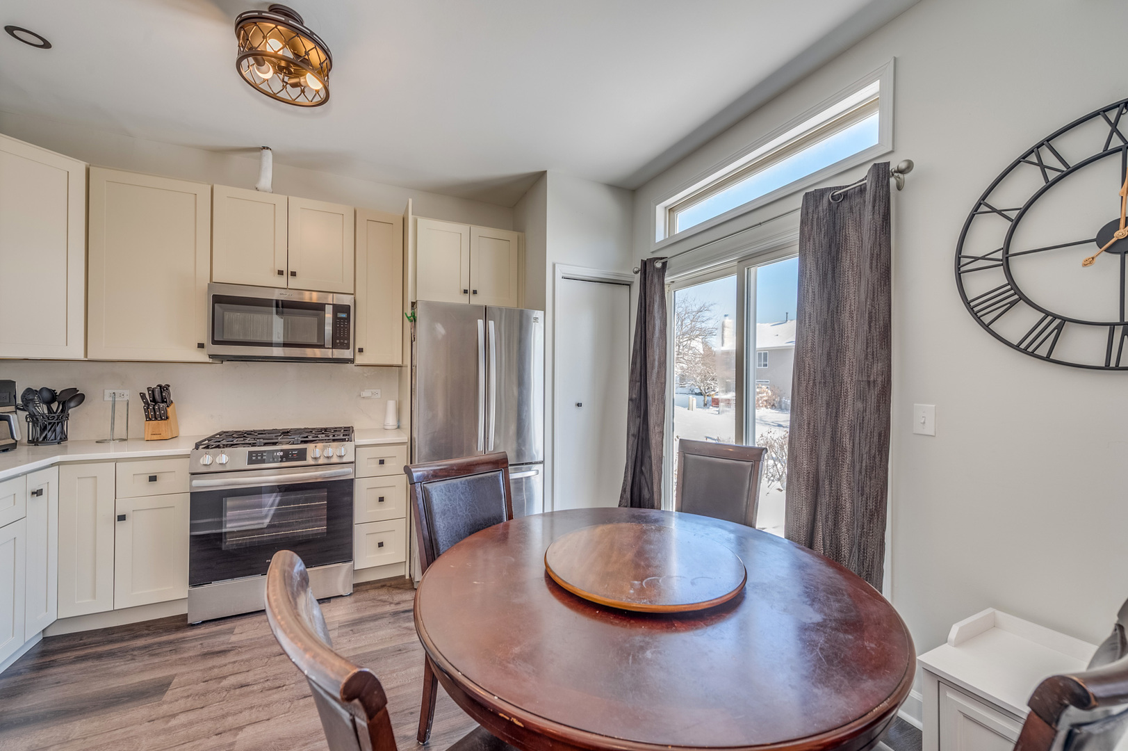 1144 Vail Court Naperville IL 60540