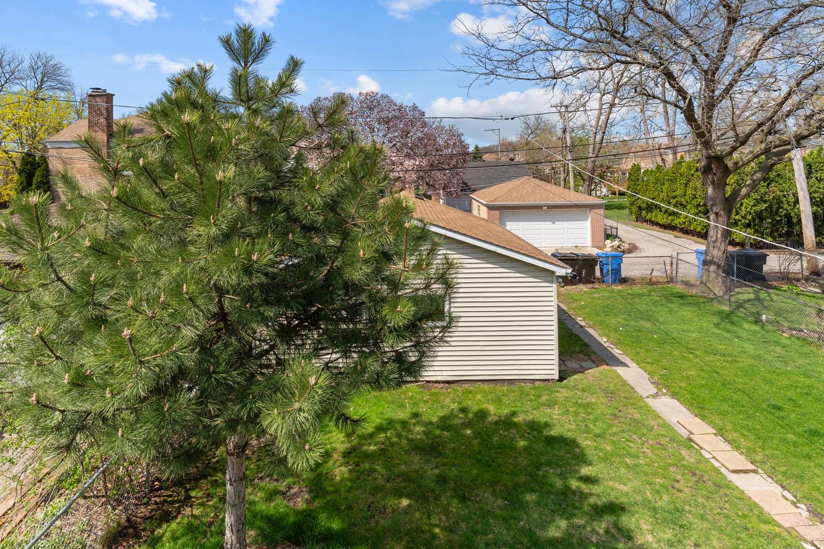 7440 North Washtenaw Avenue Chicago IL 60645