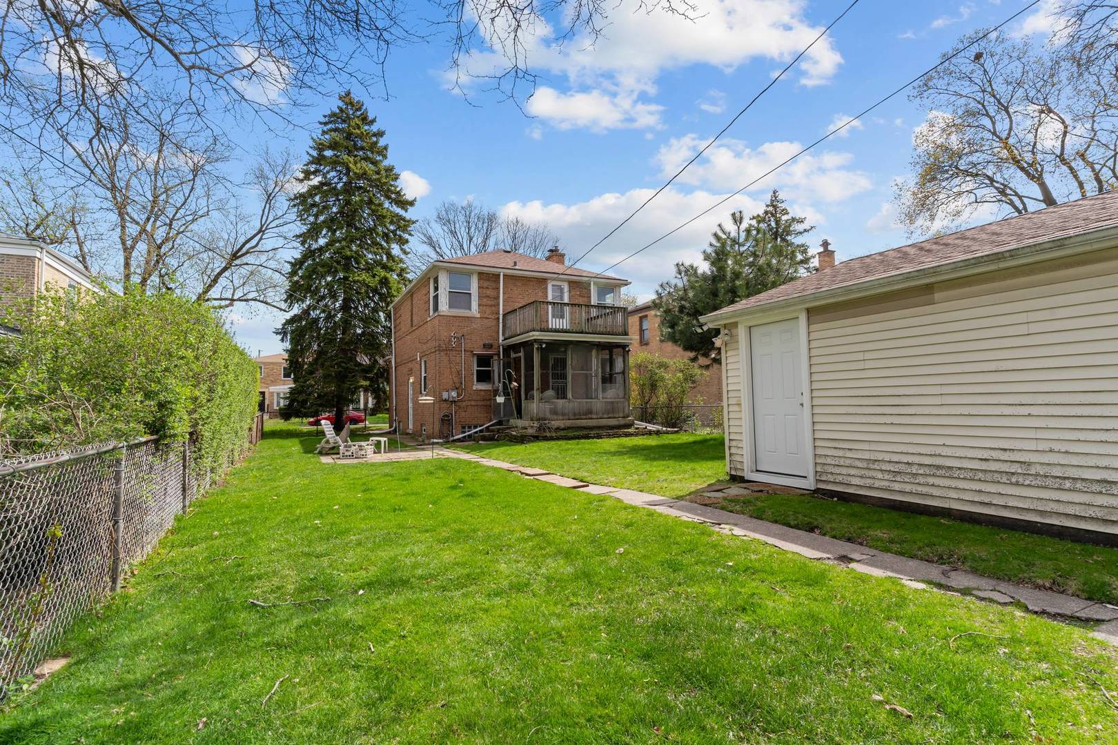 7440 North Washtenaw Avenue Chicago IL 60645