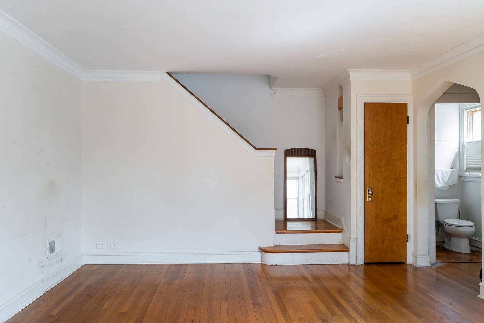 7440 North Washtenaw Avenue Chicago IL 60645