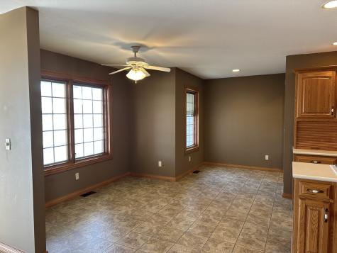 1005 Fox Run Villa Grove IL 61956