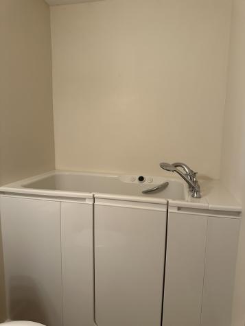 1005 Fox Run Villa Grove IL 61956
