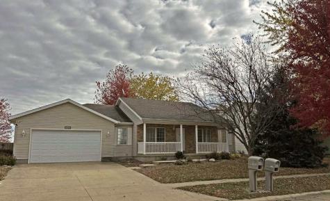1005 Fox Run Villa Grove IL 61956