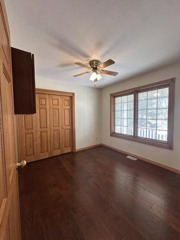 1005 Fox Run Villa Grove IL 61956