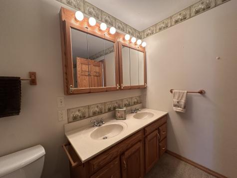 1005 Fox Run Villa Grove IL 61956