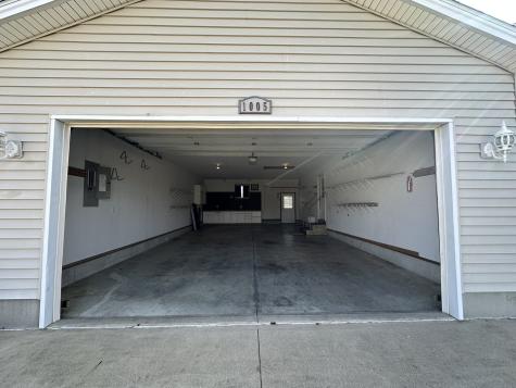 1005 Fox Run Villa Grove IL 61956