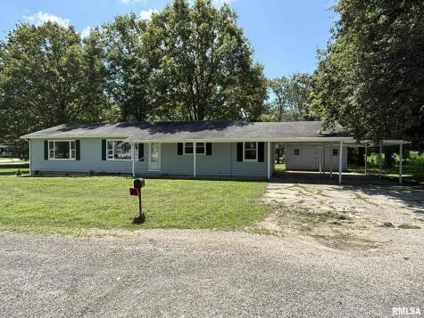 145 Hickory Grove Street Salem IL 62881