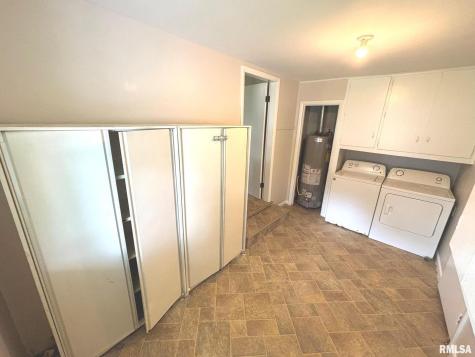 145 Hickory Grove Street Salem IL 62881