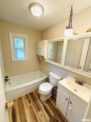 145 Hickory Grove Street Salem IL 62881