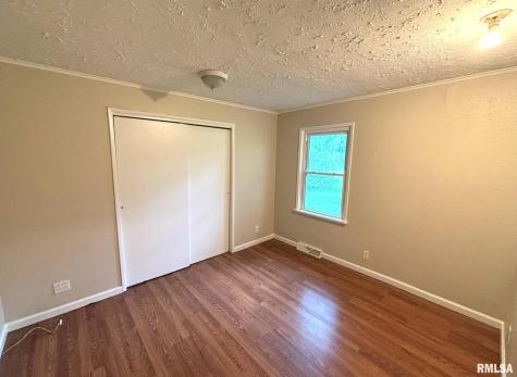 145 Hickory Grove Street Salem IL 62881