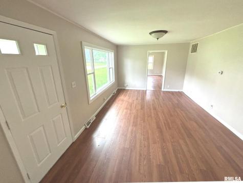 145 Hickory Grove Street Salem IL 62881