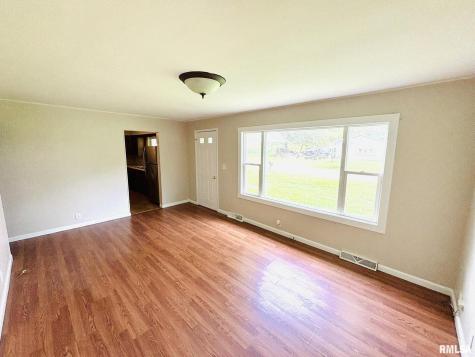 145 Hickory Grove Street Salem IL 62881
