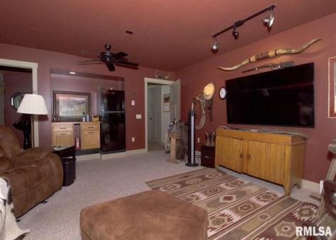 225 34TH Avenue Rock Island IL 61201