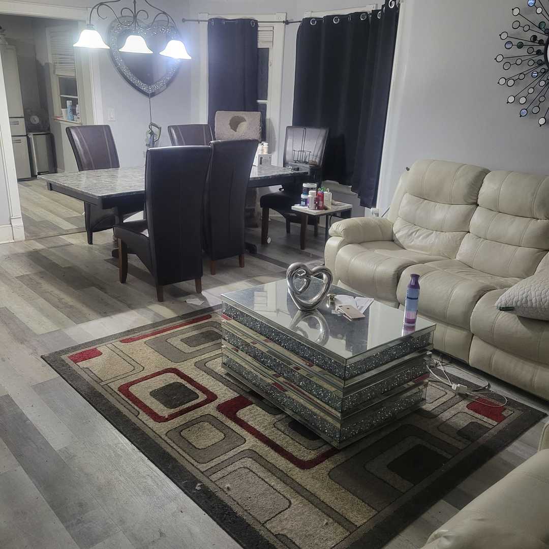 388 Evans Avenue Aurora IL 60505