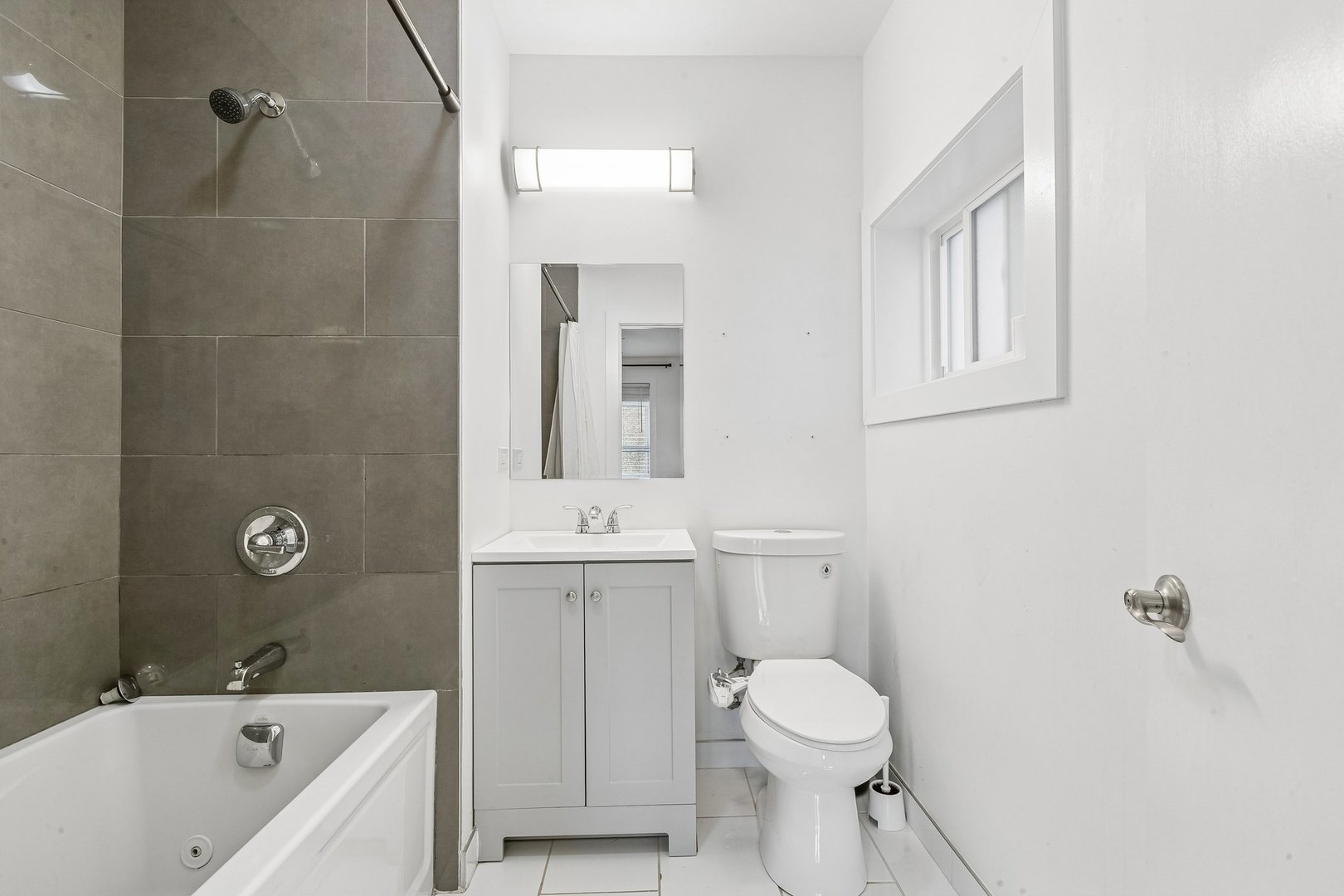 126 North Leamington Avenue Chicago IL 60644