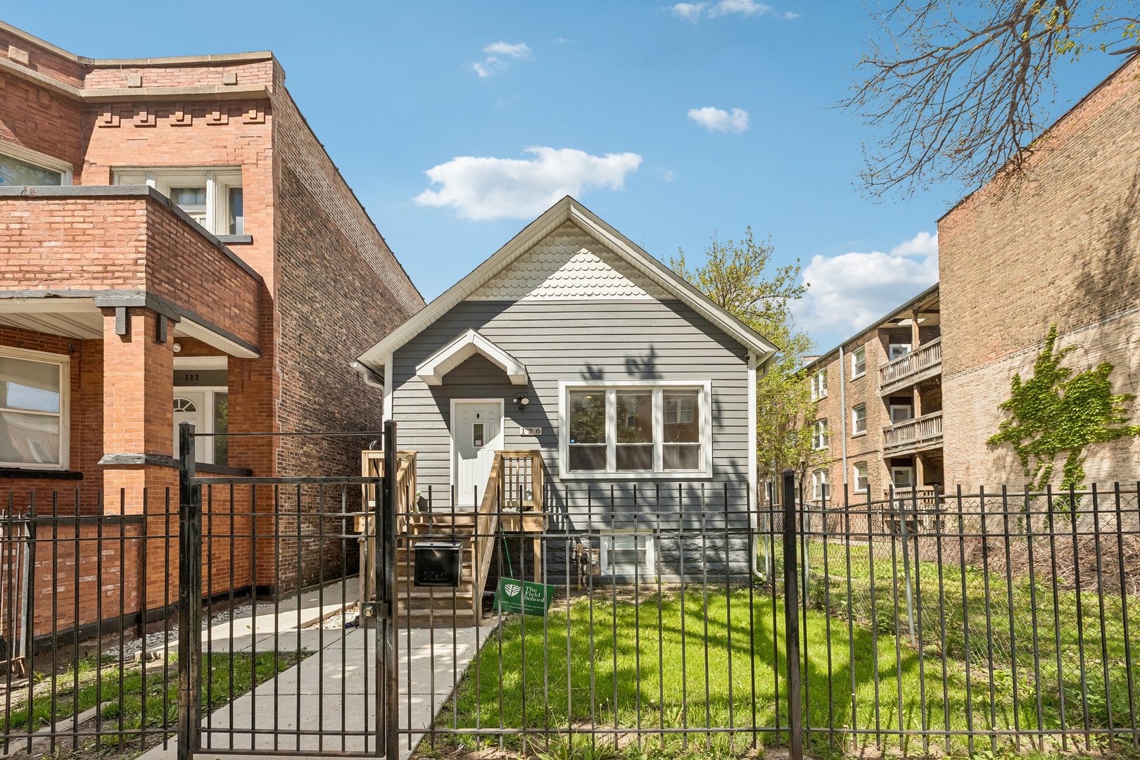 126 North Leamington Avenue Chicago IL 60644