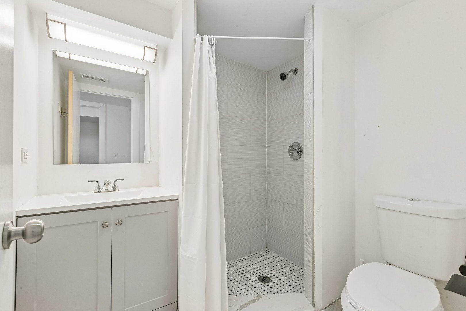 126 North Leamington Avenue Chicago IL 60644