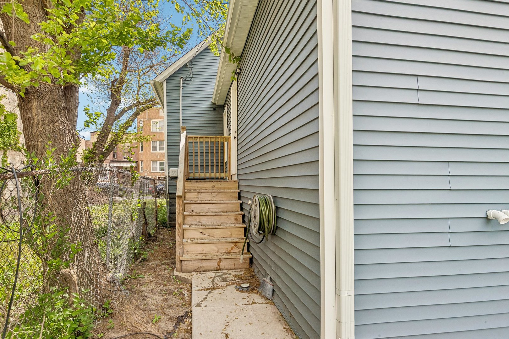 126 North Leamington Avenue Chicago IL 60644