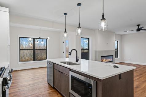 407 Harpers Ferry Savoy IL 61874