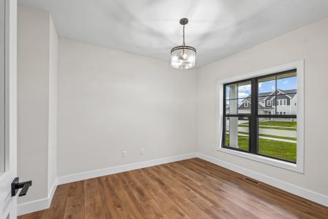 407 Harpers Ferry Savoy IL 61874