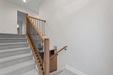 407 Harpers Ferry Savoy IL 61874