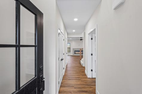 407 Harpers Ferry Savoy IL 61874