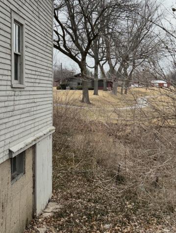 330 Church Street Earlville IL 60518